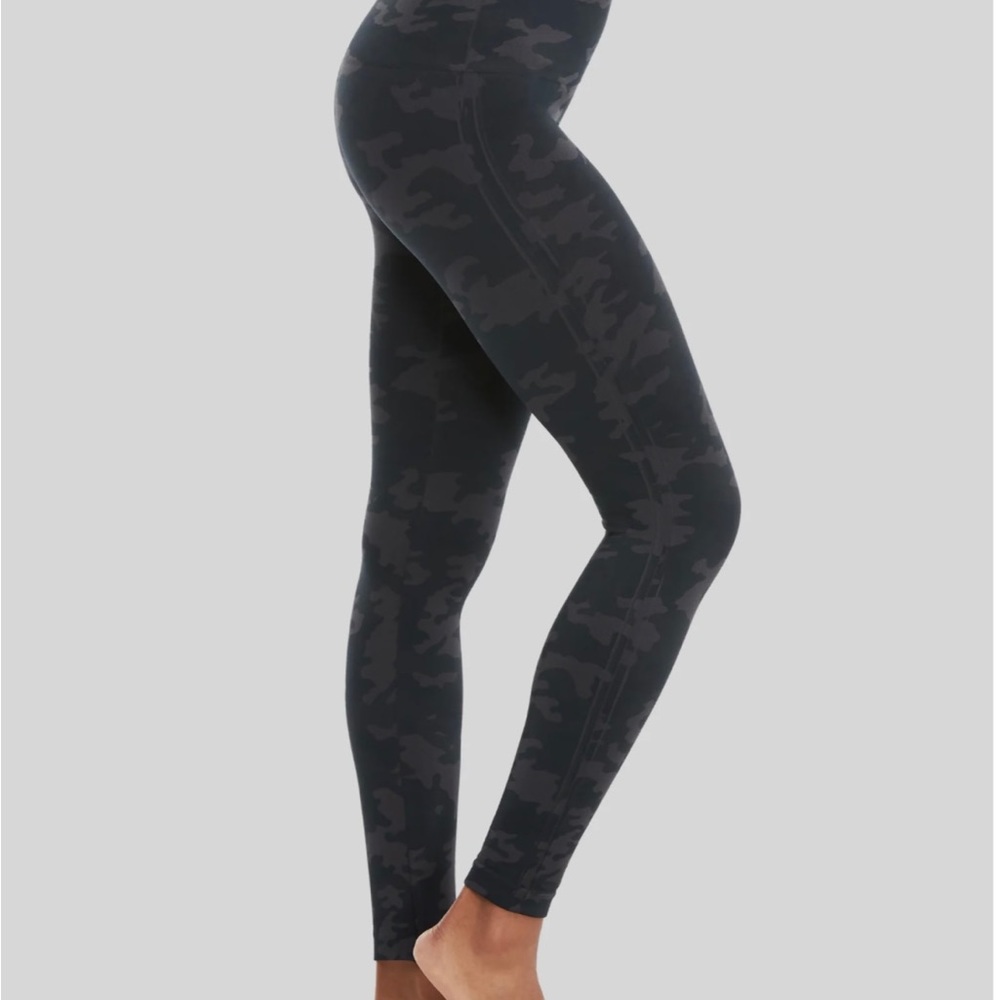 Spanx seamless leggings